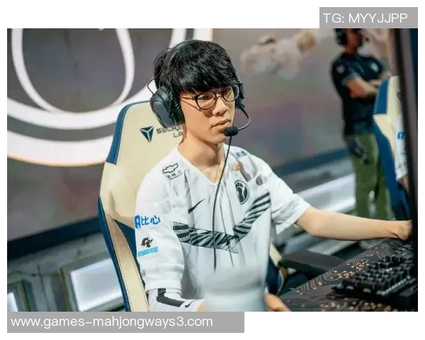 深入分析JDG战队在CSGO比赛中的快速进攻策略与战术布局